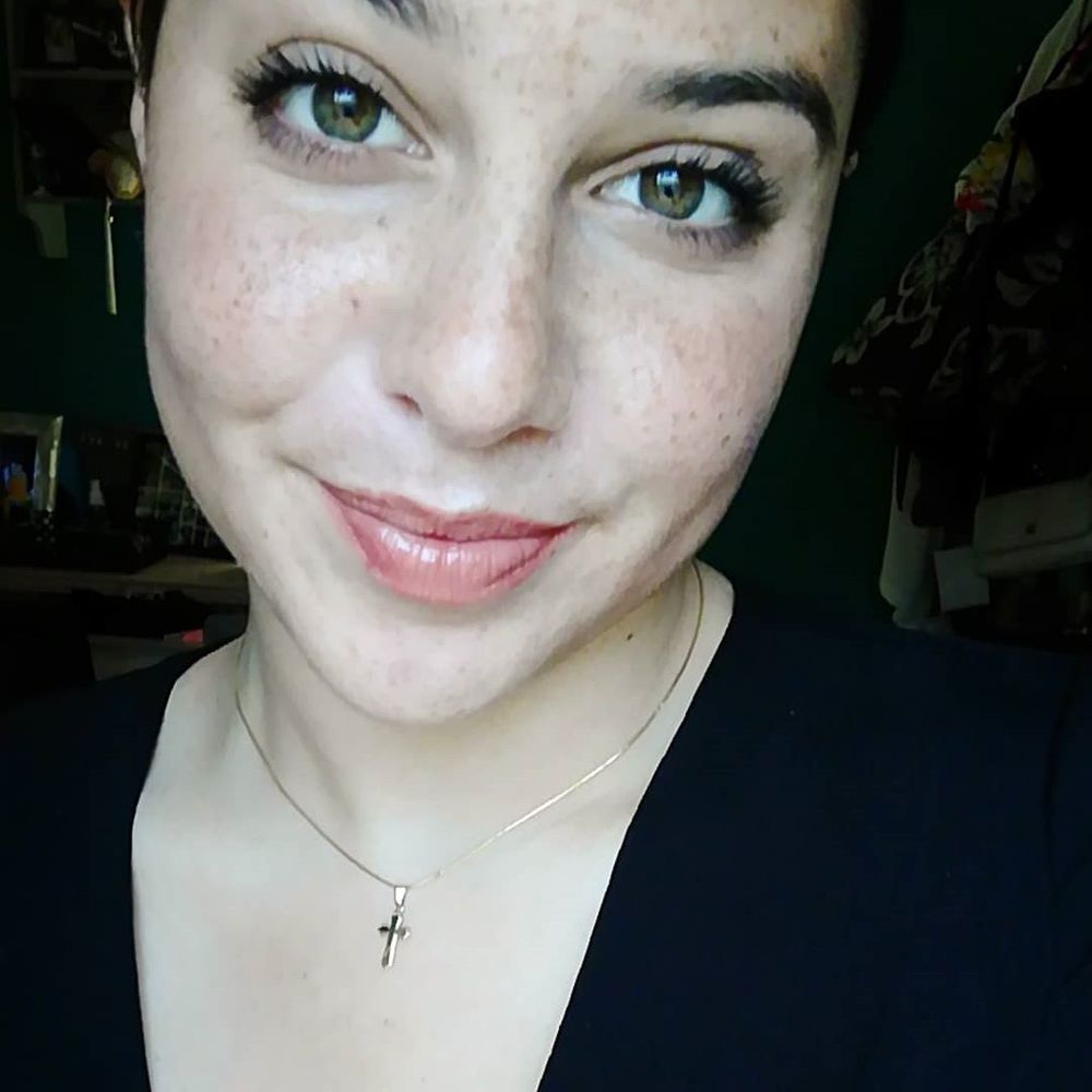 Meet your Posher, Hannah